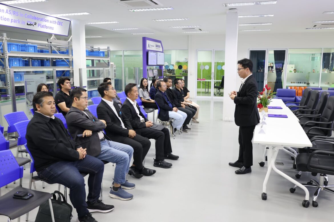 Memorandum of Understanding on Academic Collaboration in Internet of Things (IoT) between Burapha University and Thai IoT Association for Smart Industry Workforce and Innovation Development in the Eastern Region