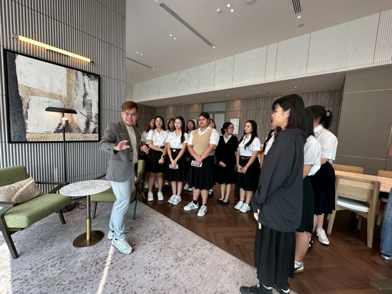 Thai Language for Professional Careers